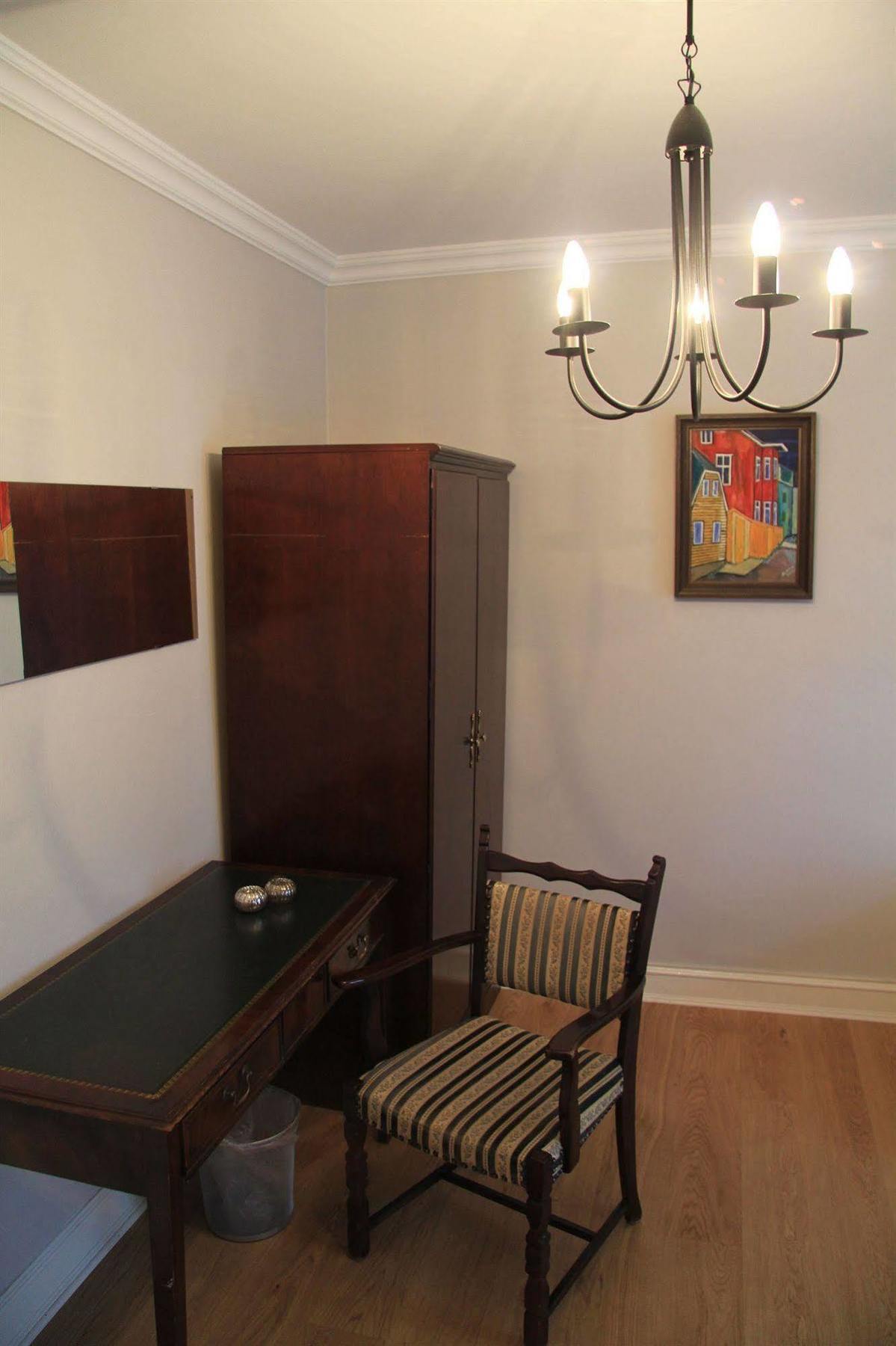 Skolabru Guesthouse เรคยาวิก ภายนอก รูปภาพ