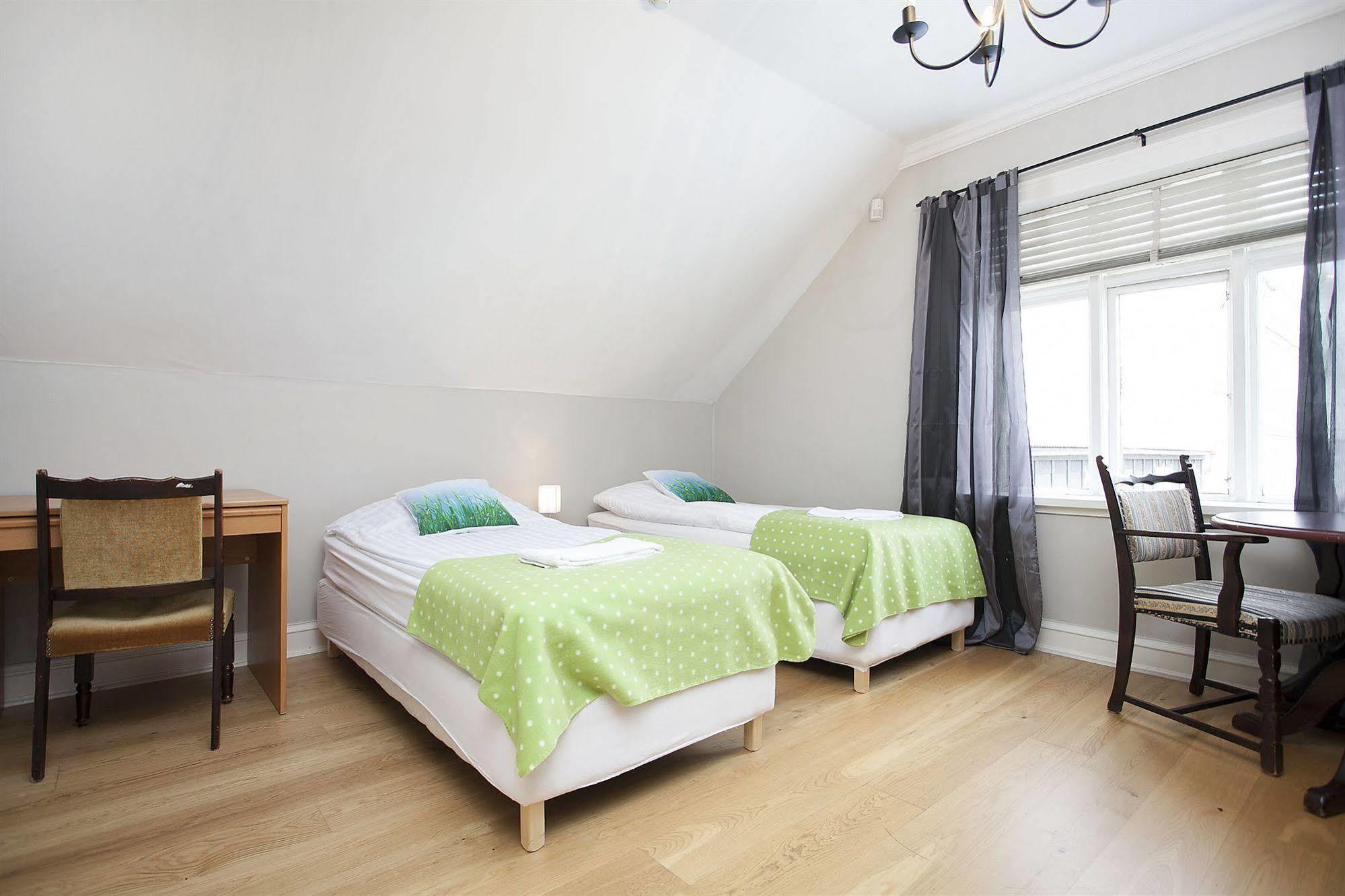 Skolabru Guesthouse เรคยาวิก ภายนอก รูปภาพ