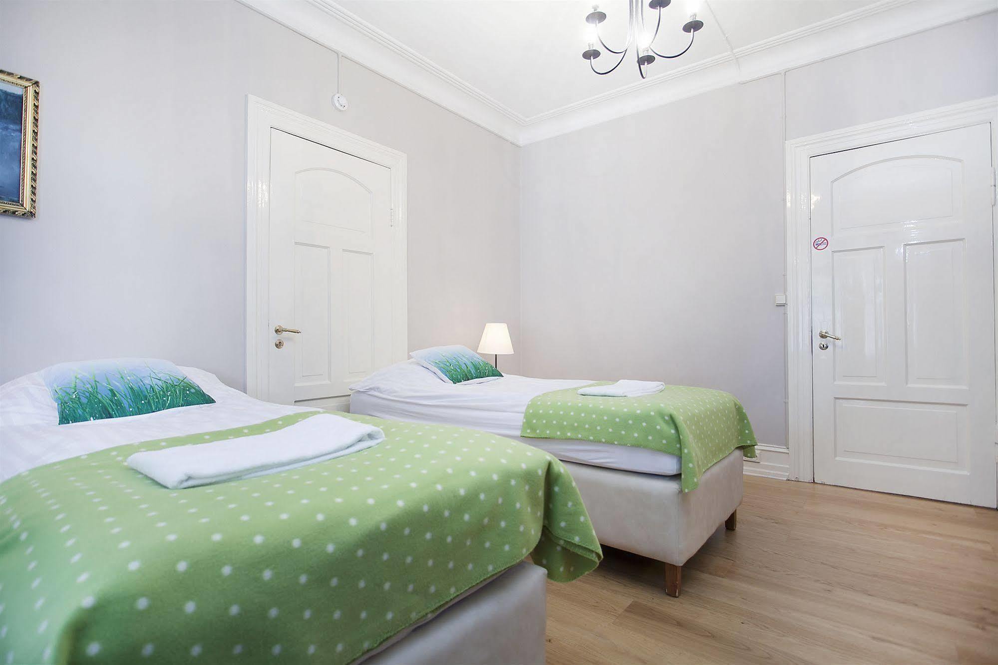 Skolabru Guesthouse เรคยาวิก ภายนอก รูปภาพ