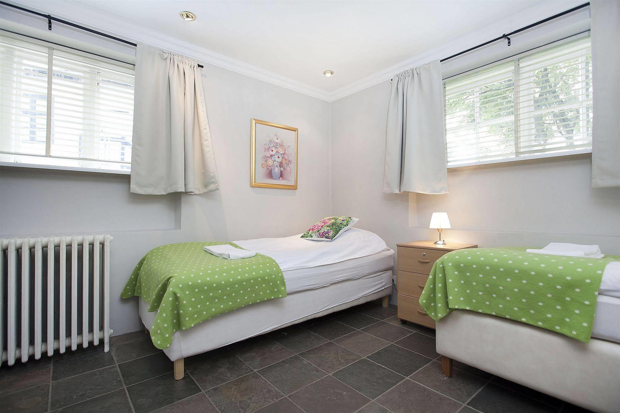 Skolabru Guesthouse เรคยาวิก ภายนอก รูปภาพ